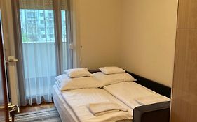 Danube Terrace Elegant With 2 Bedroom With Free Air Conditioner And Private Parking